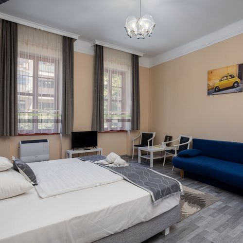 Apartament la parter cu chicinetă proprie cu 1 camera pentru 4 pers.