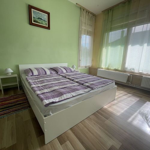 Apartament familial(ă) întreaga unitate pentru 5 pers. (se inchirieaza doar integral)