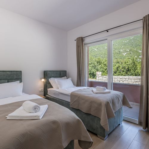 Casă de vacanță pentru 10 pers. (se inchirieaza doar integral)