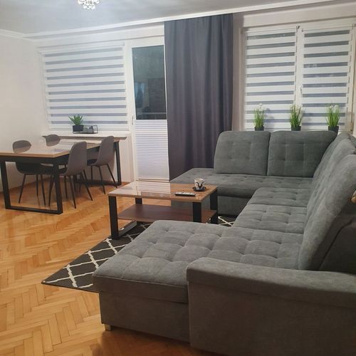 Apartament 4-osobowy z 2 pomieszczeniami sypialnianymi