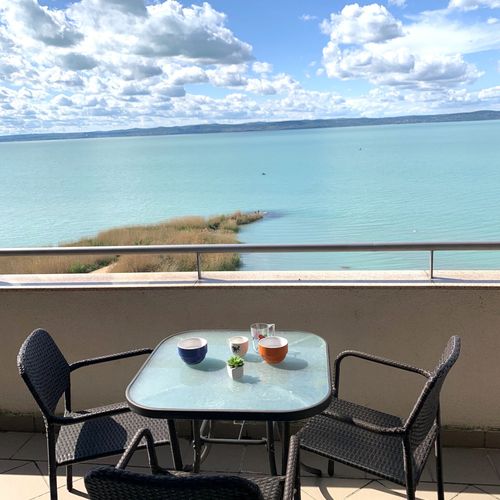 Apartament silver cu vedere spre lac cu 1 camera pentru 3 pers.