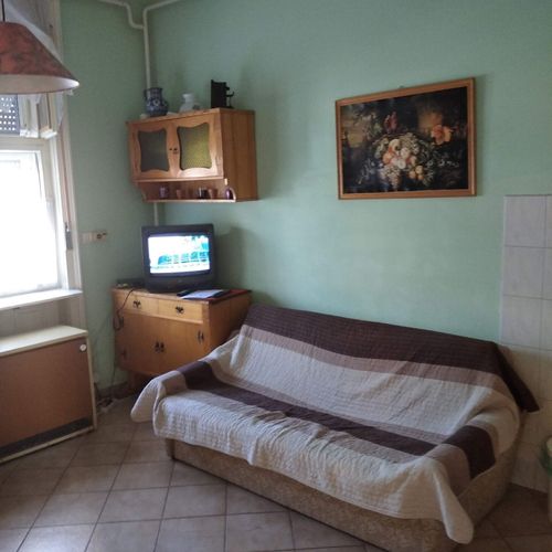 Camera cvadrupla standard la parter