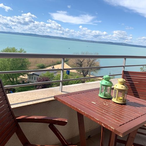 Apartament gold romantică cu 1 camera pentru 2 pers. (se poate solicita pat suplimentar)