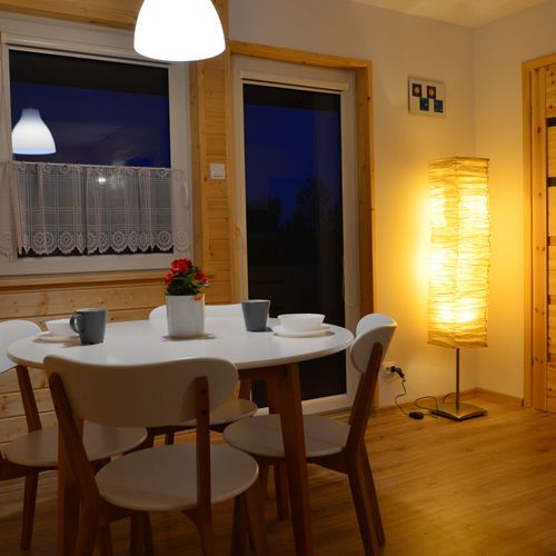 Apartament la etaj cu balcon cu 2 camere pentru 5 pers.
