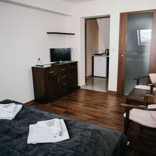 Apartament 2-osobowy na piętrze z aneksem kuchennym z 1 pomieszczeniem sypialnianym