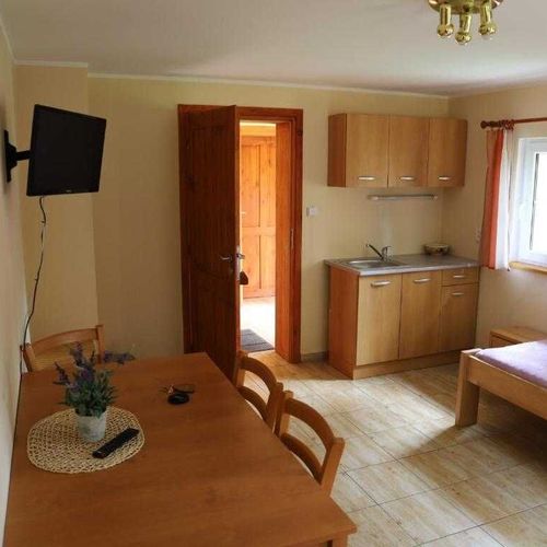Apartman se sprchou s vlastní kuchyňkou pro 6 os. s 1 ložnicí