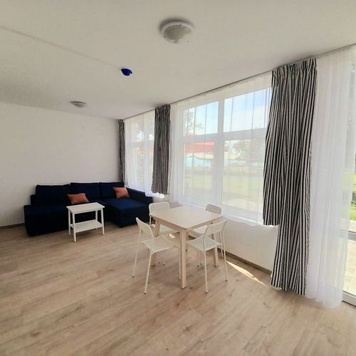 Apartament 4-osobowy na parterze z panoramą z 2 pomieszczeniami sypialnianymi