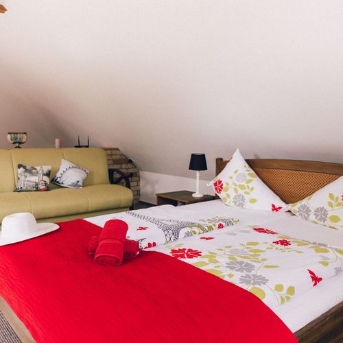 Apartman s klimatizací pro 3 os. s 1 ložnicí v podkroví (s možností přistýlky)
