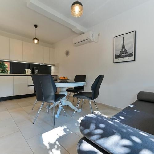 Apartament 4-osobowy "A" z 2 pomieszczeniami sypialnianymi (możliwa dostawka)
