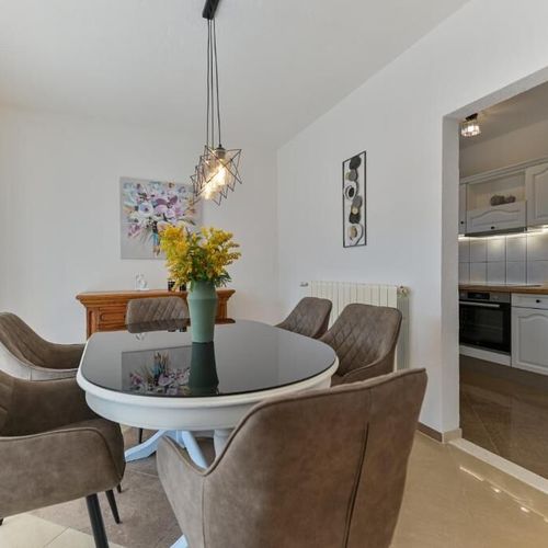Apartament 7-osobowy "B" z 3 pomieszczeniami sypialnianymi