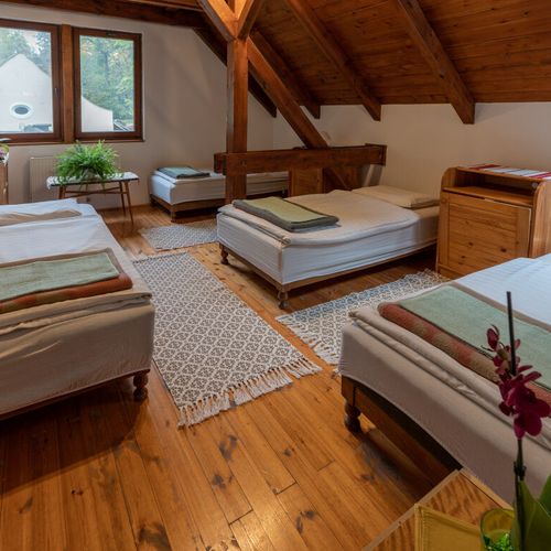 Apartament maisonetă pentru 6 pers. (se inchirieaza doar integral) (se poate solicita pat suplimentar)