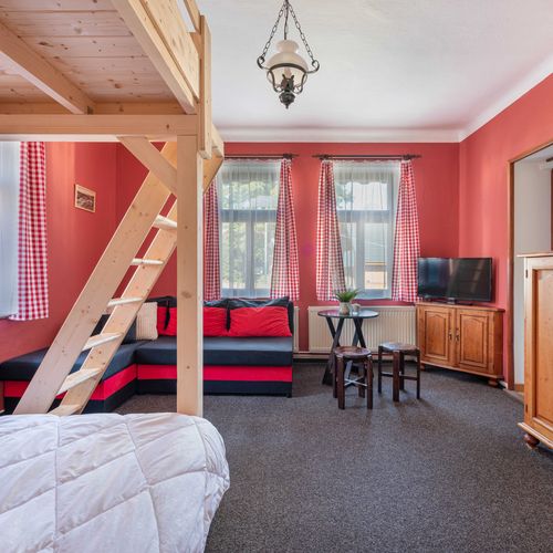 Apartament cu chicinetă proprie pentru 4 pers. (se poate solicita pat suplimentar)