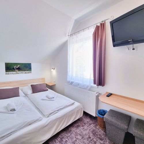 Apartament la etaj cu vedere spre parc cu 1 camera pentru 2 pers.