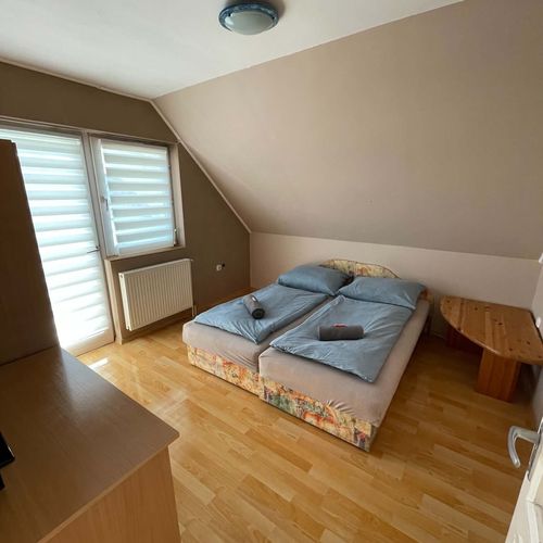 Apartament cu balcon cu 3 camere pentru 6 pers.