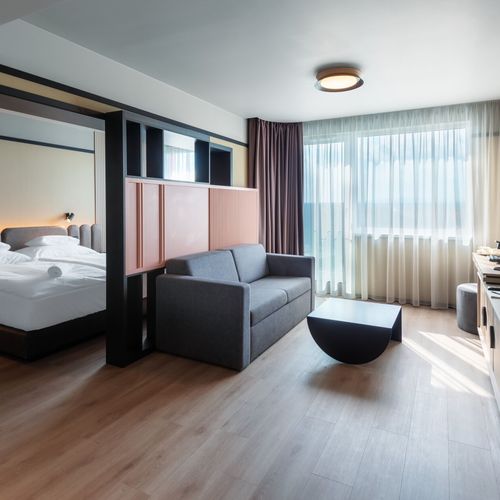 Junior suite (Východní křídlo)  Pokoj pro 3 os.