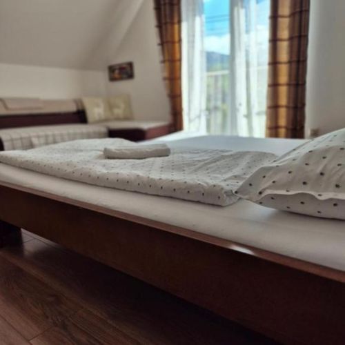 Apartament deluxe studio cu 1 camera pentru 4 pers.