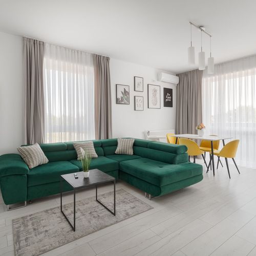 Apartament la etaj cu balcon cu 3 camere pentru 6 pers.
