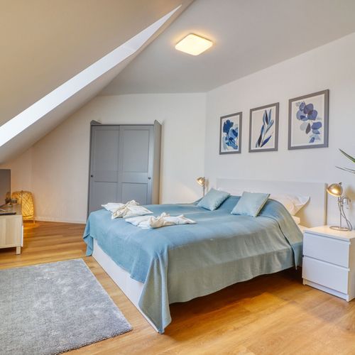 Apartament 4-osobowy na poddaszu z klimatyzacją z 2 pomieszczeniami sypialnianymi