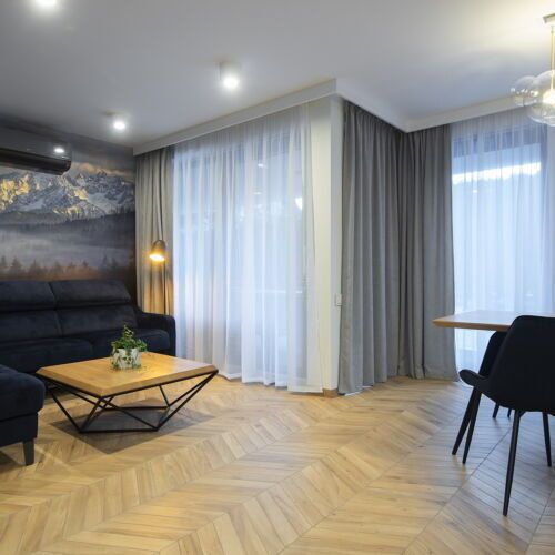 Apartament pentru 4 pers. (se inchirieaza doar integral)