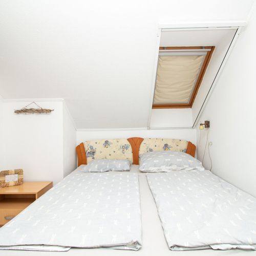 Apartament 5-osobowy na poddaszu Studio