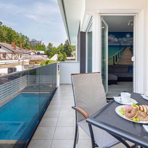 Apartament premium lângă piscină cu 2 camere pentru 4 pers. (se poate solicita pat suplimentar)