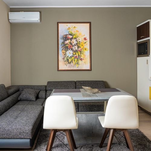 Apartament deluxe cu 2 camere pentru 4 pers.
