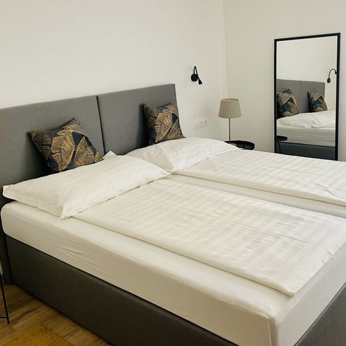 Apartament deluxe întreaga unitate cu 3 camere pentru 6 pers.