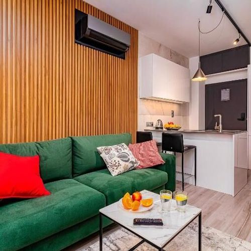 Apartament la etaj cu vedere spre curte cu 2 camere pentru 3 pers.