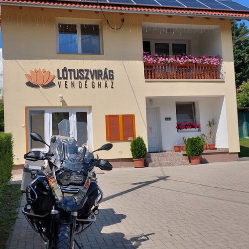 Casă de vacanță întreaga unitate pentru 16 pers. (se inchirieaza doar integral)
