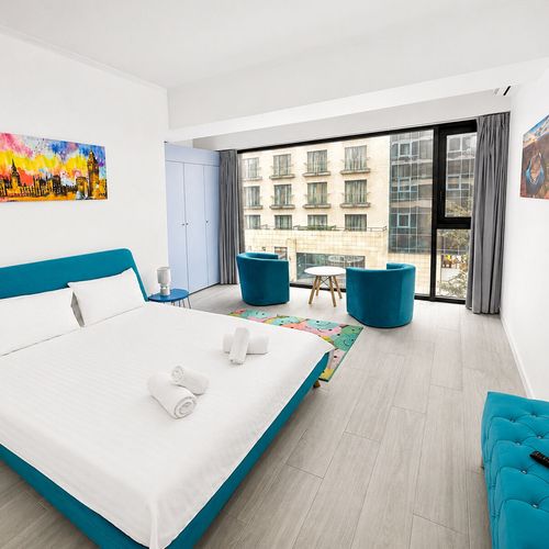 Apartament superior cu vedere parțială spre mare cu 2 camere pentru 4 pers.