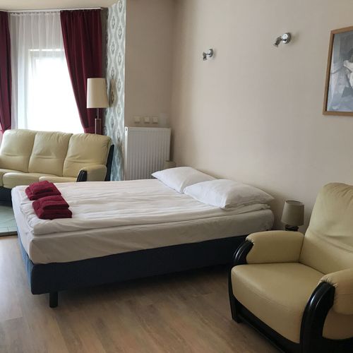 Apartament standard la etaj cu 1 camera pentru 3 pers.