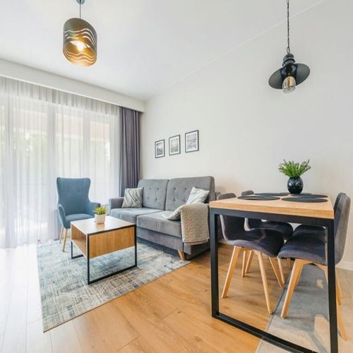 Apartament pentru 4 pers. (se inchirieaza doar integral)
