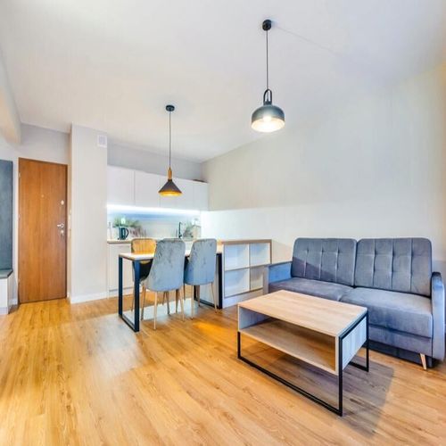 Apartament pentru 4 pers. (se inchirieaza doar integral)
