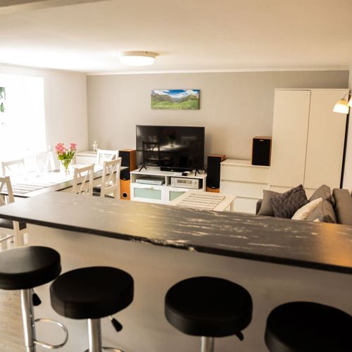 Apartament 6-osobowy na parterze Standard Plus z 3 pomieszczeniami sypialnianymi