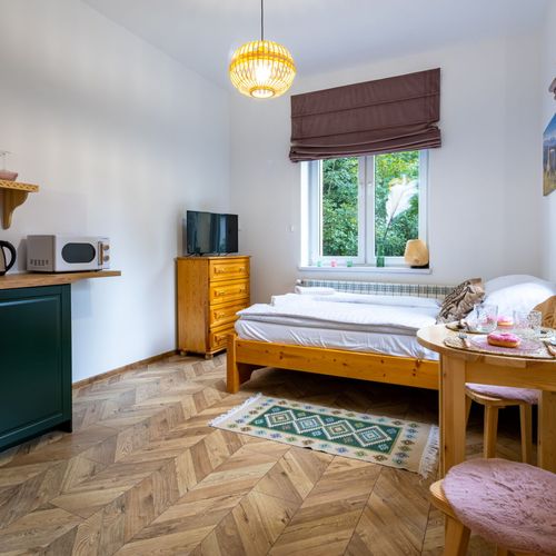 Apartman s manželskou postelí s 1 ložnicí s výhledem do zahrady na poschodí
