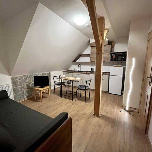 Apartament cu duș cu bucătărie proprie pentru 2 pers. (se poate solicita pat suplimentar)