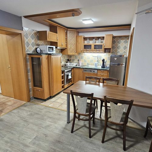 Apartman s koupelnou s klimatizací pro 4 os. se 2 ložnicemi (s možností přistýlky)