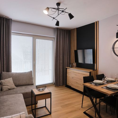 Apartament 4-osobowy na piętrze z łazienką z 2 pomieszczeniami sypialnianymi