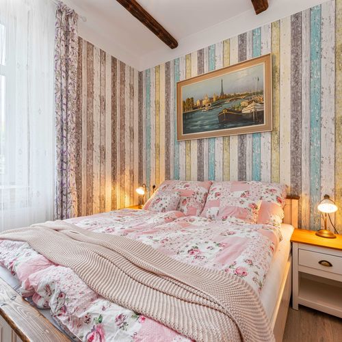 Apartman s klimatizací s vanou s manželskou postelí s 1 ložnicí (s možností přistýlky)