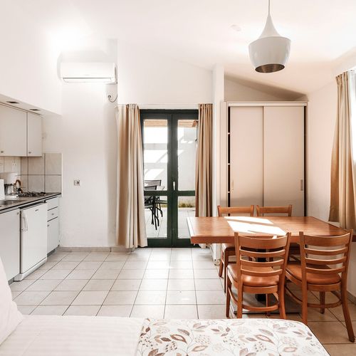 Apartament economy cu 2 camere pentru 4 pers.