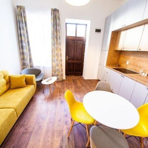 Apartament standard cu 2 camere pentru 4 pers.