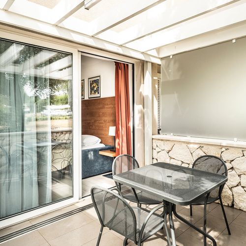 Apartament superior cu 1 camera pentru 2 pers.