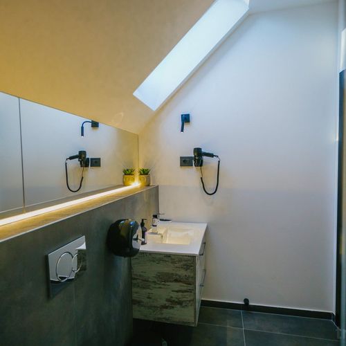 Cabană întreaga unitate pentru 12 pers. (se inchirieaza doar integral)
