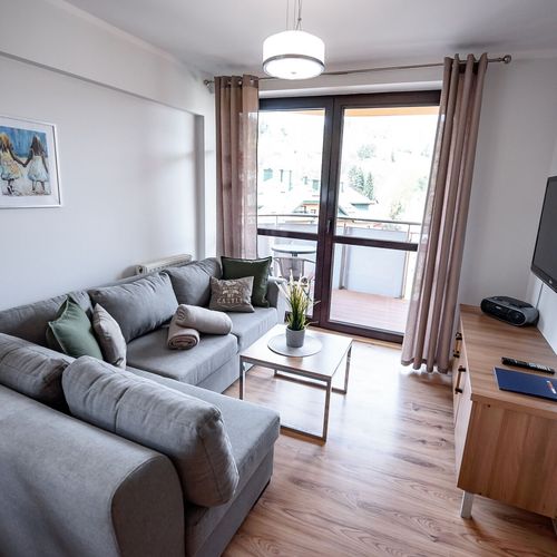 Apartament pentru 4 pers. (se inchirieaza doar integral)