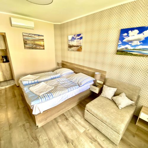 Apartament superior cu balcon cu 1 camera pentru 2 pers.