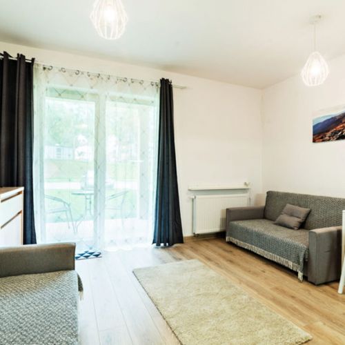 Apartament pentru 4 pers. (se inchirieaza doar integral)