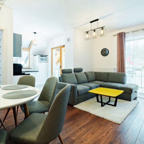Apartament pentru 6 pers. (se inchirieaza doar integral)