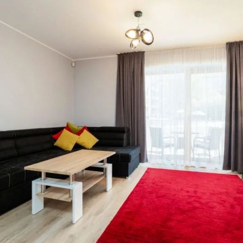Apartament pentru 4 pers. (se inchirieaza doar integral)