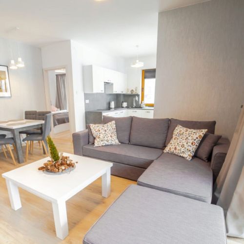 Apartament pentru 4 pers. (se inchirieaza doar integral)