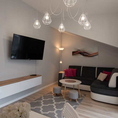 Apartament pentru 4 pers. (se inchirieaza doar integral)